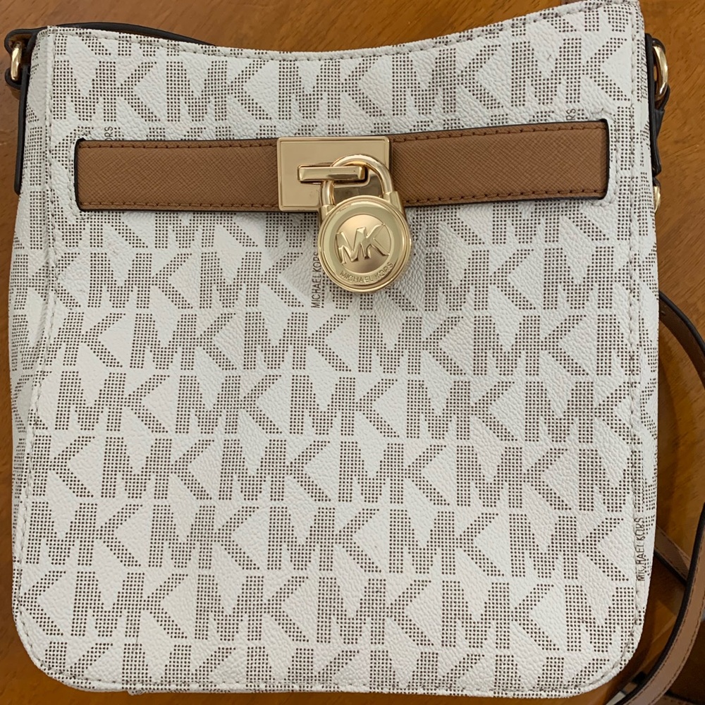 Michael Kors Signature crossbody